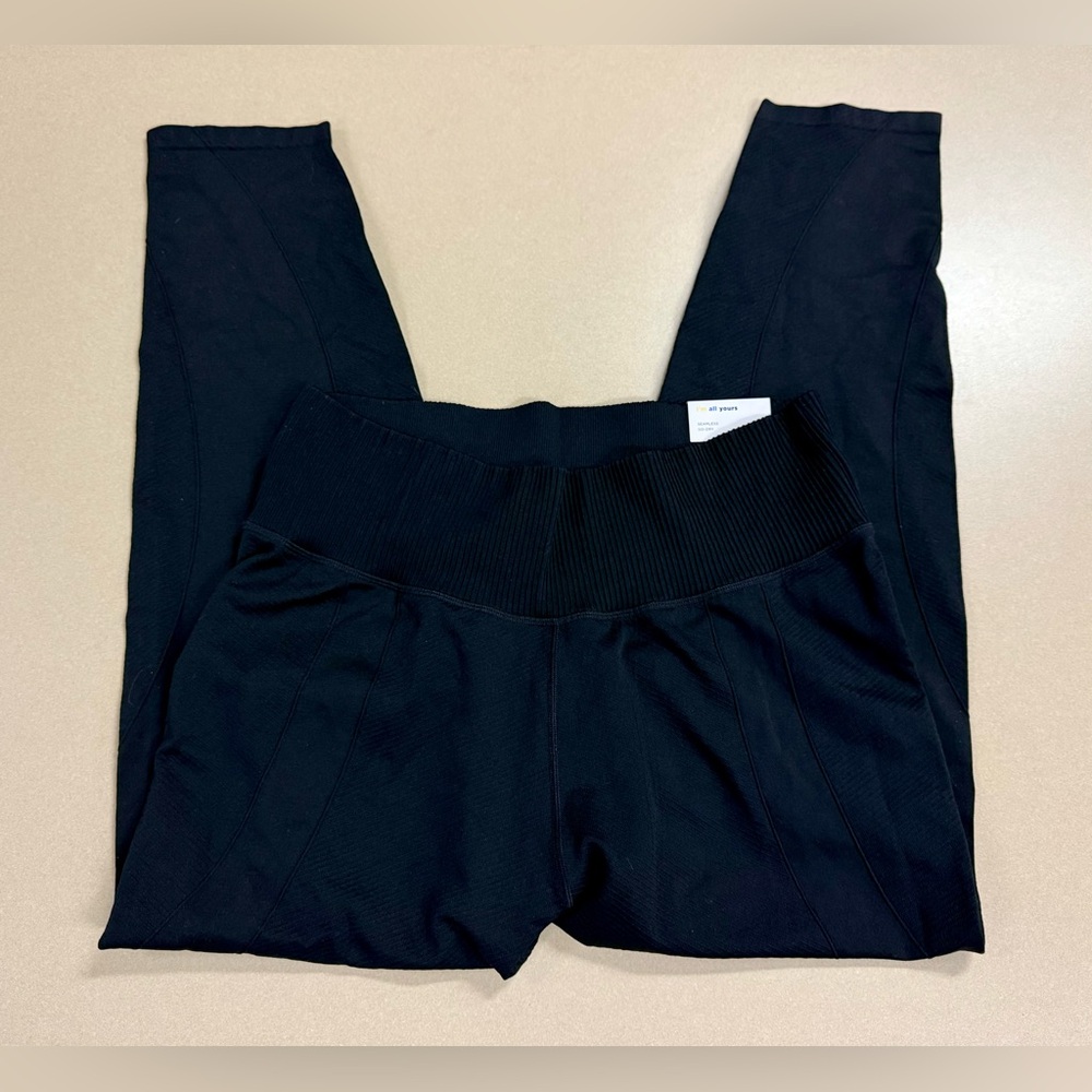 Women’s Old Navy Black High Rise Full Length ✨ Seamless Go Dry Leggings XXL 2XL